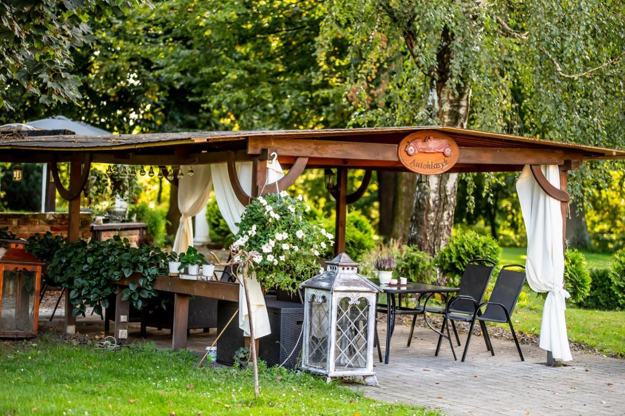Dwor Boratyn Bed & Breakfast Екстериор снимка