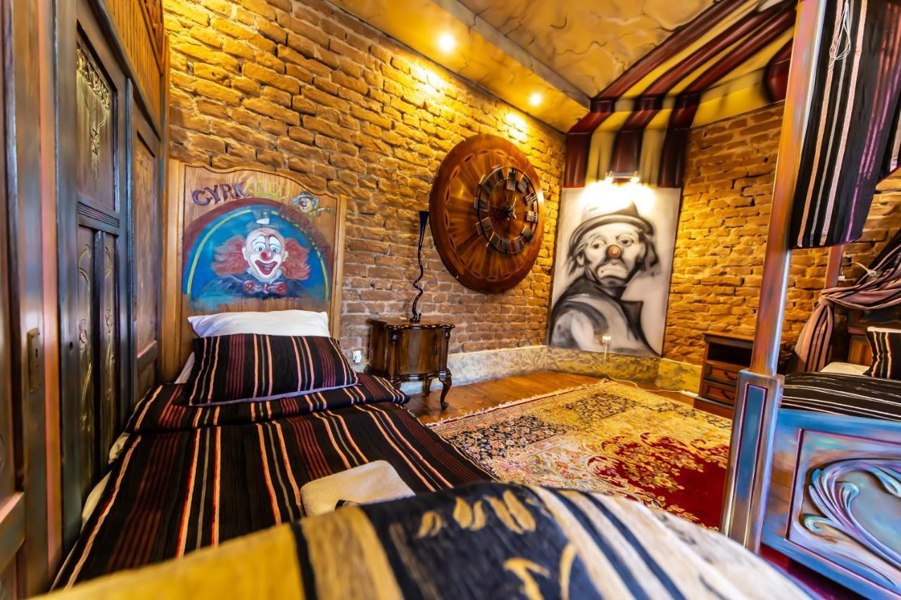 Dwor Boratyn Bed & Breakfast Екстериор снимка