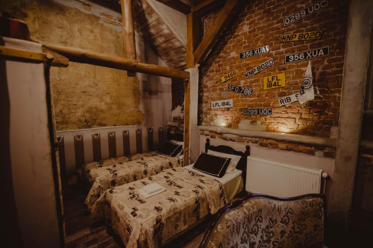 Dwor Boratyn Bed & Breakfast Екстериор снимка