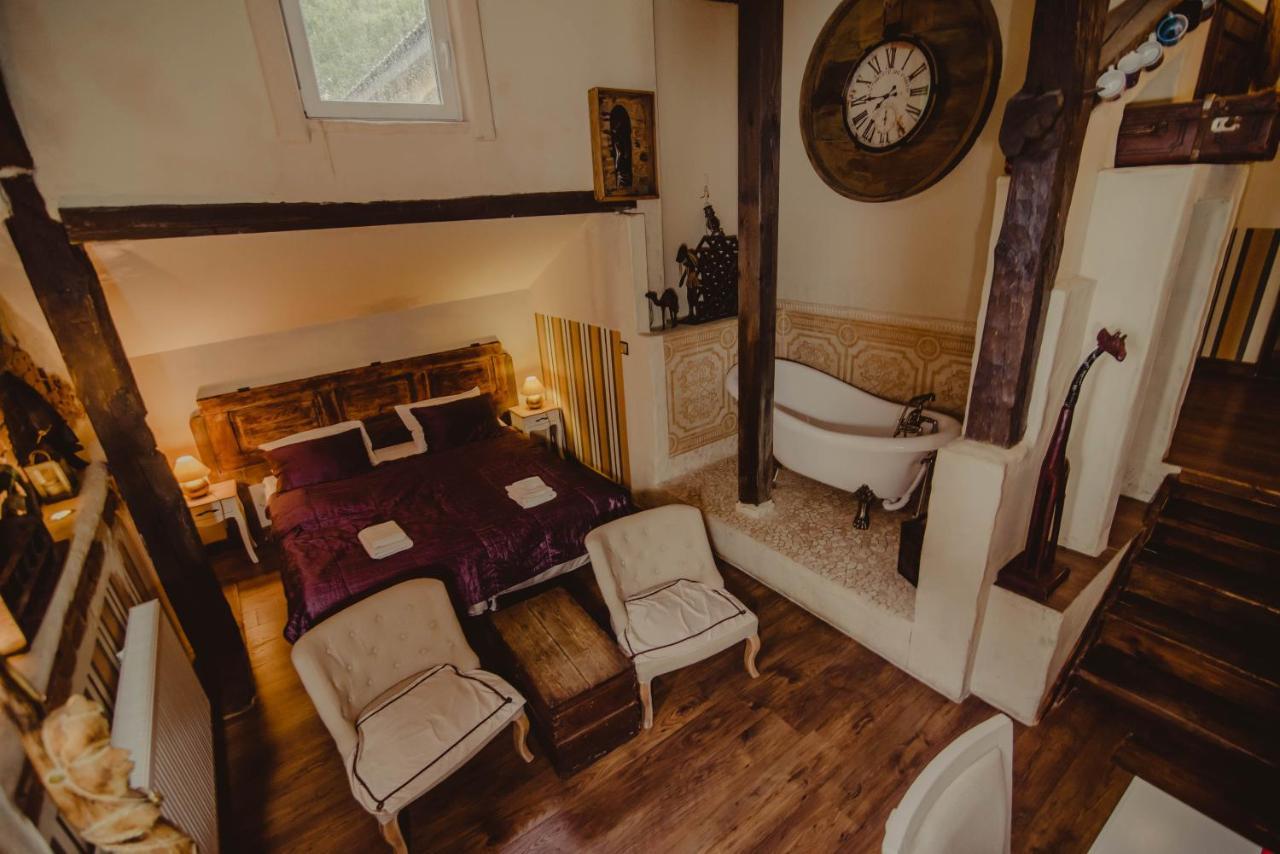Dwor Boratyn Bed & Breakfast Екстериор снимка