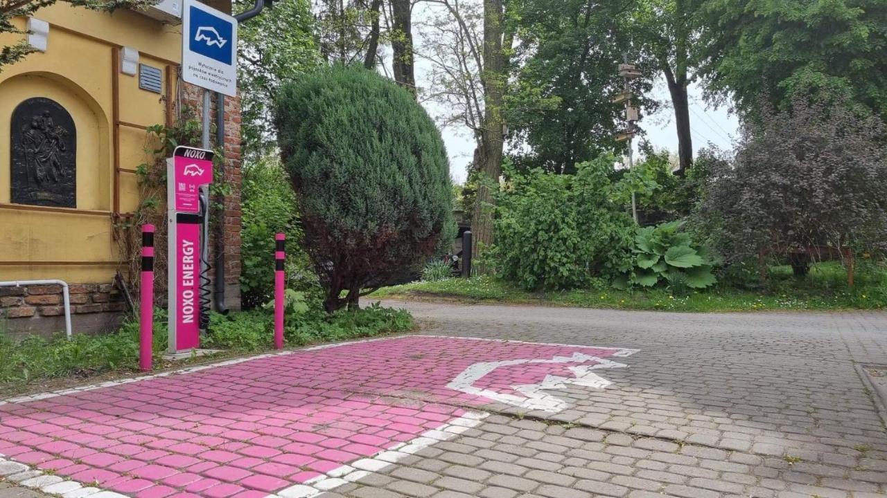 Dwor Boratyn Bed & Breakfast Екстериор снимка
