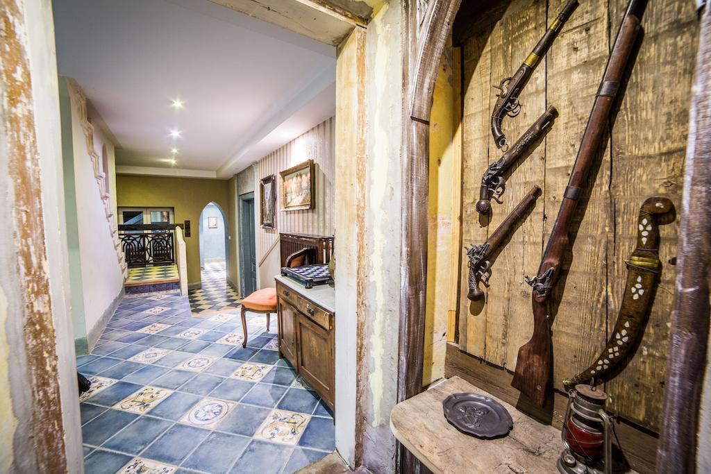 Dwor Boratyn Bed & Breakfast Екстериор снимка